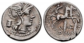 Marcius. M. Marcius Mn. f. Denarius. 134 BC. Rome. (Ffc-850). (Craw-245/1). (Cal-934). Anv.: Head of Roma right, X below chin, modius behind. Rev.: Vi...