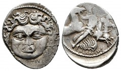 Plautius. L. Plautius Plancus. Denarius. 47 BC. Rome. (Ffc-1006). (Craw-453/1c). (Cal-1133). Anv.: Mask of Medusa, facing, hair dishevelled, L. PLAVTI...