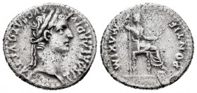 Tiberius. Denarius. 14-33 d.C. Lugdunum. (Spink-1763). (Ric-26). (Seaby-16). Rev.: PONTIF MAXIM.Livia seated to the right with sceptre and branch. Ag....