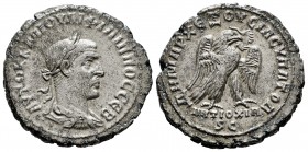 Philip II. Tetradracma. 247-249 d.C. Antioch. (Prieur-474). Rev.: ΔHMAPX ЄΞOYCIAC YΠATO Δ, Eagle standing right, head right, wreath in beak, tail left...
