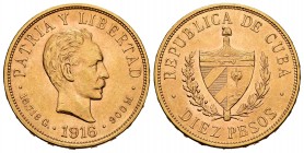 Cuba. 10 pesos. 1916. (Km-20). (Fried-3). Au. 16,72 g. AU. Est...650,00. /// SPANISH DESCRIPTION: Cuba. 10 pesos. 1916. (Km-20). (Fried-3). Au. 16,72 ...