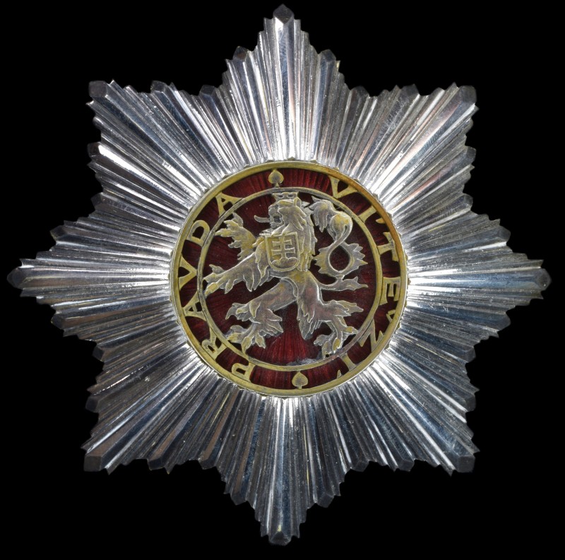 *Czechoslovakia, Order of the White Lion, breast star, by Karnet Kysely, Prague,...