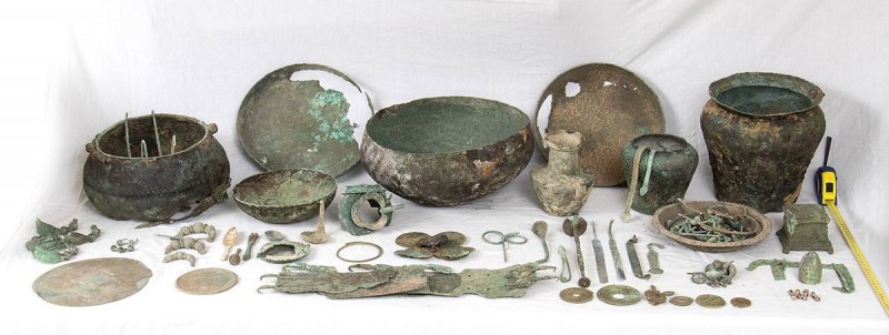 LARGE GROUP OF BRONZE OBJECTS
From Etruscan to Roman Period

This large lot i...