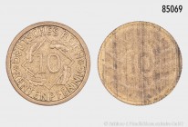 Weimarer Republik, 10 Rentenpfennig 1923/1924, Fehlprägung, dünner Schrötling, inkuse Prägung, nur Wertseite geprägt. 21 mm. Sehr selten. Fast vorzügl...