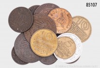 Deutschland - Nebengebiete. Interessantes Lot mit 7 Münzen von Deutsch-Ostafrika und 8 Münzen von Danzig. DOA: 1/2 Heller 1904 A, 1 Heller 1904 A, 1 H...
