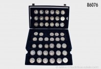 Cook Islands, Konv. 53 Silbermünzen, 925er Silber. PP, verkapselt. In Kassette. Insgesamt über 1,4 kg Feinsilber.