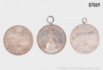 Mainz, Stadt, Konv. 3 Silbermedaillen 1894, auf das 11. Deutsche Bundesschießen in Mainz, von C. und W. Schlutz. Vs. Hüftbild der Germania mit geschul...