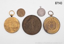 Umfangreiches Medaillen-Konv., dabei Medaille 1820, von George Mills, auf General Thomas Picton, Bronzemedaille 1896, von W. Schlemming, Cassel, auf d...