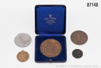 Konv. 5 Medaillen: Sachsen, Bronzemedaille auf die Internationale Baufach-Ausstellung mit Sonderausstellungen in Leipzig 1913. Vs. Zwischen weiblicher...