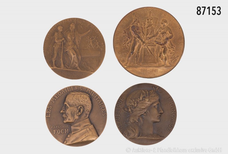 Frankreich, Konv. 4 verschiedene Medaillen, in Original-Etuis, mit militärischer...