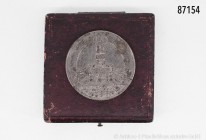 Deutsches Reich, Zinnmedaille 1870/1871, auf den Sieg gegen Frankreich und die Errichtung des Niederwald-Denkmals. 48,5 g, 50 mm. In Original-Etui. Ra...