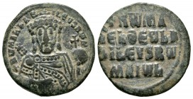 Romanus I (920-944), AE Follis, 9.36g, 26mm. Half length crowned facing bust holding transverse trefoiled tipped labarum sceptre and globus cruciger /...