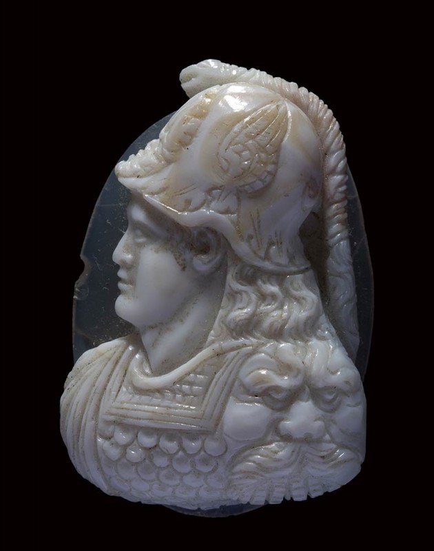 A renaissance agate cameo. Mars.

16th century A.D.

23 x 34 x 12 mm

Bust...