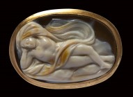 A renaissance agate cameo mounted on a modern  gold ring. Ariadne.