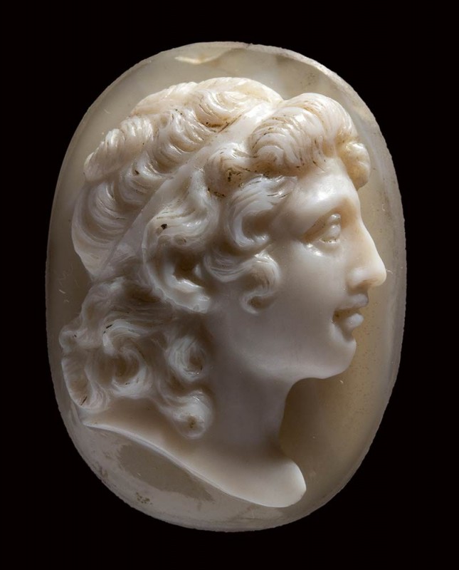 A neoclassical agate cameo. Bust of Alexander the Great. 

End of 18th century...