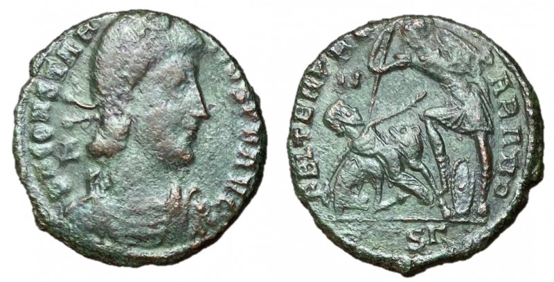 Constantius II, 337 - 361 AD
AE Follis, Thessalonica Mint, 21mm, 3.78 grams
Ob...