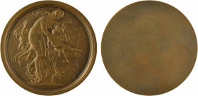 Anonyme : la Fortune et le jeune enfant, s.d. Paris

SUP+. Bronze, 75,0 mm, 133,20 g, 12 h

Corne d'abondance

Non signée, cette médaille unifac...