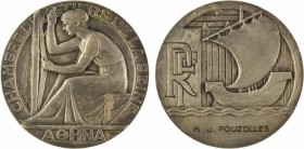 Grün (S.) : Chambre des métiers de la Seine, s.d. Paris

SPL. Bronze argenté, 68,0 mm, 145,80 g, 12 h

Triangle

Attribution au revers