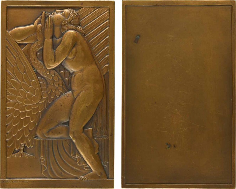 Lavrillier (A.) : Léda et le cygne, plaque uniface, s.d. (c.1925) Paris

SUP+,...