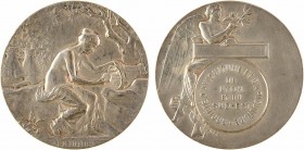 Lenoir (P.) : Apiculture, 1907

SUP+. Bronze argenté, 41,0 mm, 26,90 g, 12 h

Triangle

Superbe exemplaire livré dans une boîte en similicuir