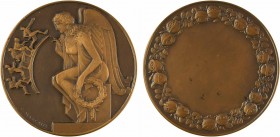 Mascaux (C.-L.) : Jeux Olympiques, s.d

SPL. Bronze, 50,5 mm, 55,22 g, 12 h

Triangle
