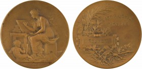 Pillet (C.) : Prix d'école d'art de Paris XV, s.d. Paris

SPL. Bronze, 51,0 mm, 56,66 g, 12 h

Triangle

Attribution au revers