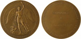 Belgique, hommage de l'Université de Bruxelles, par Devreese, s.d

SPL. Bronze, 65,0 mm, 84,55 g, 12 h

Attribution au revers
