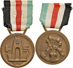 Regno d'Italia - Medaglia commemorativa per la campagna italo tedesca in Africa 1943 13.54 grammi. Opus Marchis. Con nastrino originale. 3,1 cm.
SPL+...