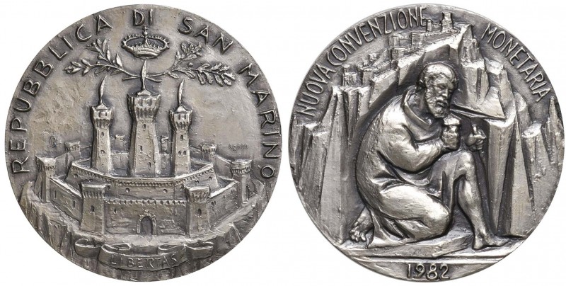 San Marino - Medaglia nuova convenzione monetaria 1982 30,00 grammi. In Argento....