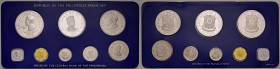 Filippine - Set 1975 C In Franklin Mint box. Circa 37 grammi di argento fino. Scatola in discrete condizioni.&nbsp;Scritte a penna sulla confezione es...