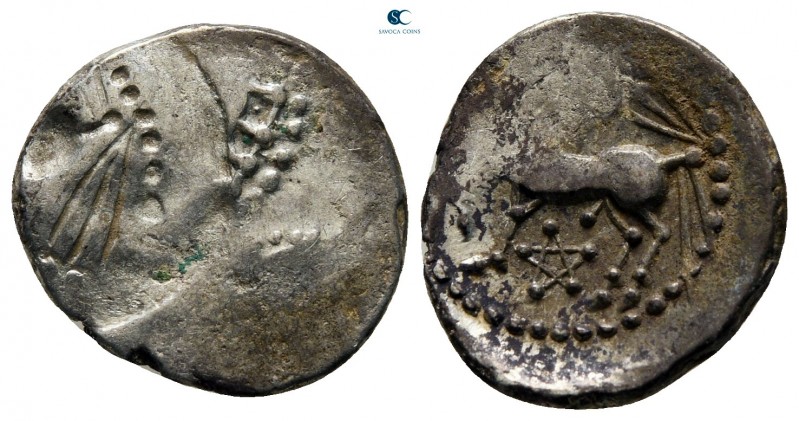 Central Gaul. Lemovices circa 100-60 BC. 
Quinarius AR

16 mm., 1,93 g.


...