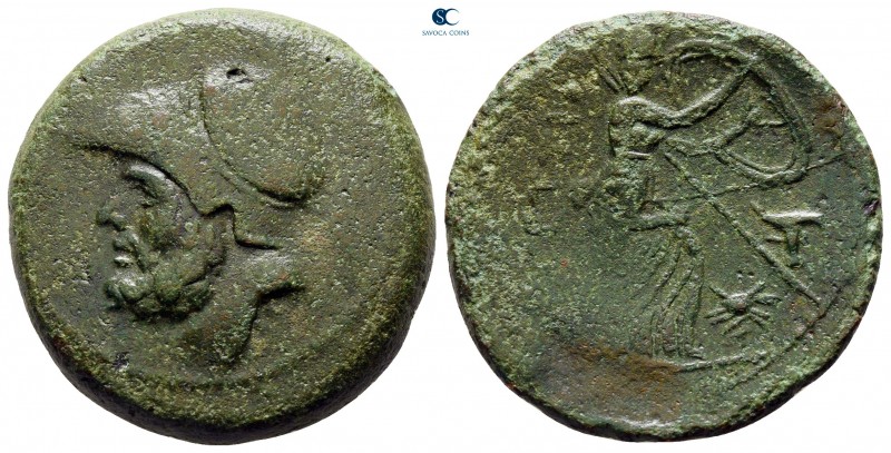 Bruttium. The Brettii circa 208-203 BC. 
Bronze Æ

26 mm., 11,36 g.



ve...