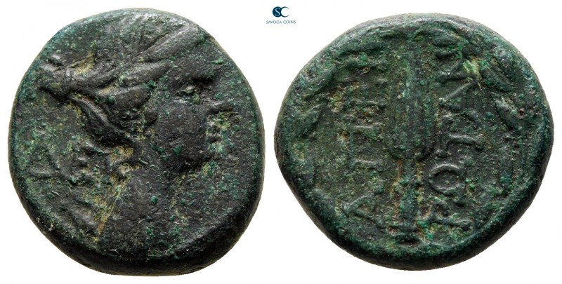 Epeiros. Koinon of Epeiros circa 234-168 BC. 
Bronze Æ

16 mm., 4,50 g.


...