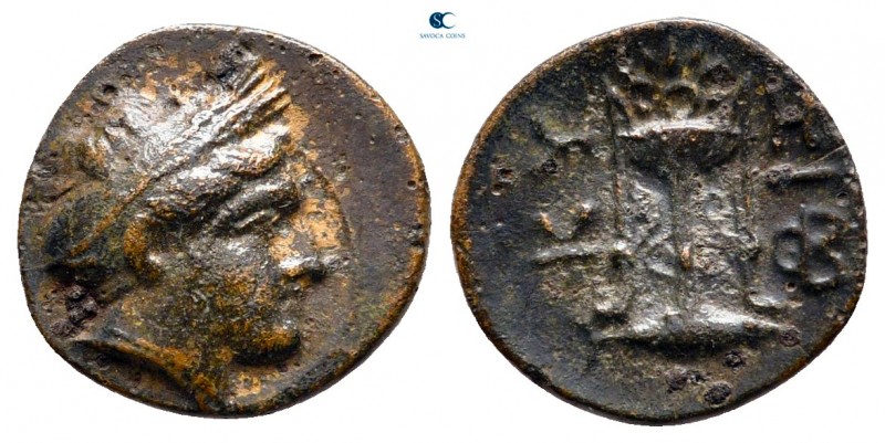 Mysia. Kyzikos circa 350-300 BC. 
Bronze Æ

12 mm., 1,06 g.



very fine