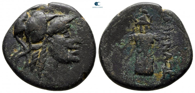 Mysia. Pergamon circa 133-27 BC. 
Bronze Æ

22 mm., 6,12 g.



fine