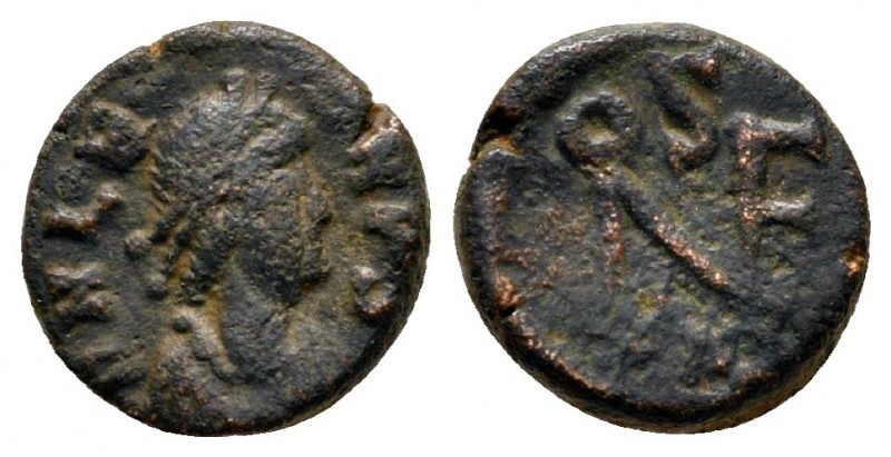 Leo I AD 457-474. 
Nummus Æ

10 mm., 1,24 g.



nearly very fine