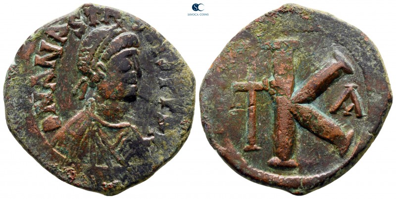 Anastasius I AD 491-518. Constantinople
Half Follis or 20 Nummi Æ

30 mm., 11...