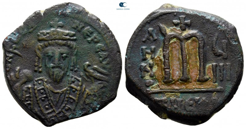 Phocas AD 602-610. Theoupolis (Antioch)
Follis Æ

27 mm., 9,33 g.



very...