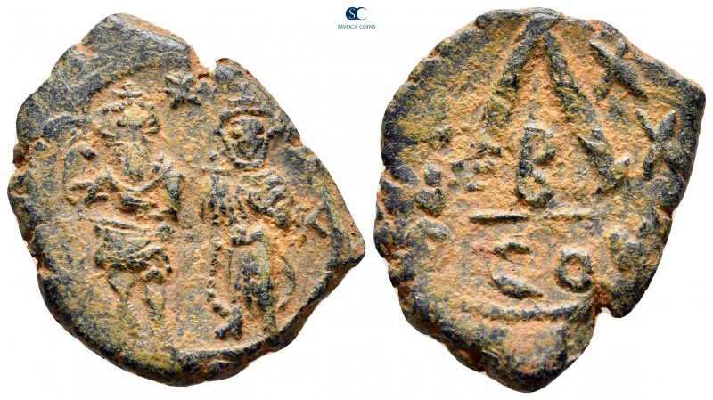 Heraclius with Heraclius Constantine AD 610-641. Constantinople
30 Nummi AE

...