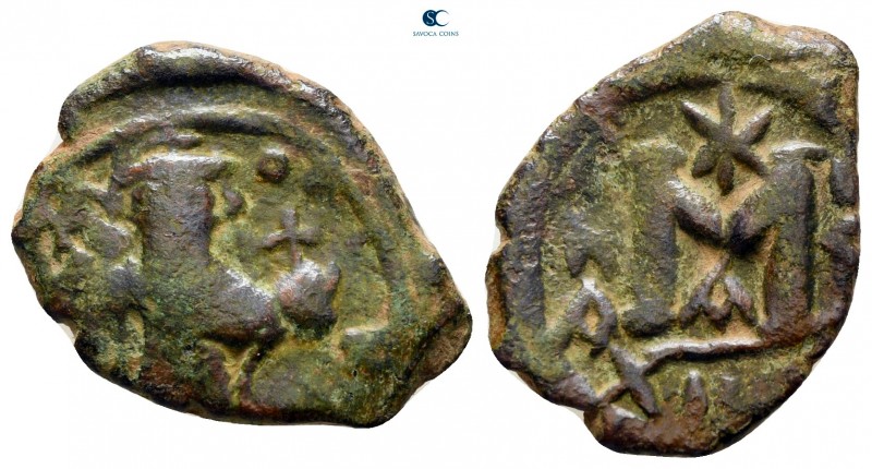 Constans II AD 641-668. Constantinople
Follis Æ

20 mm., 2,81 g.



nearl...