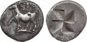 THRACE. Byzantion. Siglos (Circa 340-320 BC).
Obv: 'ΠΥ.
Bull standing left on dolphin left.
Rev: Stippled quadripartite incuse square.
SNG BM Black Se...