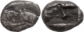 KINGS OF LYDIA. Kroisos (Circa 564/53-550/39 BC). AR 1/6 Stater. Sardes.
Obv: Confronted foreparts of lion and bull.
Rev: Two incuse square punches.
B...