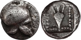 Asia Minor, Uncertain city (Circa 450 BC). Obol. : Obv: Helmet right Rev: Amphora within an incuse square. Ref G&M 176, 1429. Neandria?. Rare. Conditi...
