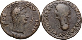 Augustus (27 BC - 14 AD). AE Dupondius, Spain, Colonia Romula mint, after 16 AD. Head right, radiate; before, thunderbolt; above star. / Head of Livia...