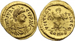 Maurice Tiberius (582-602). AV Semissis, Constantinople mint. Bust right, diademed, draped. / Victory standing left, holding wreath and globus crucige...