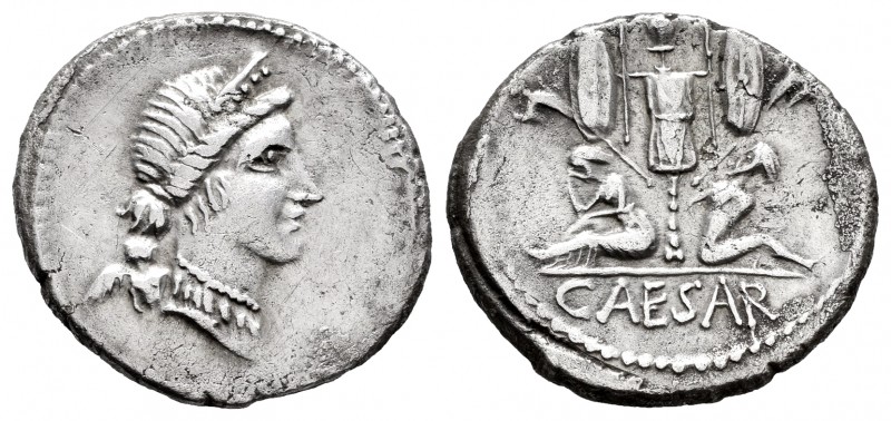 Julius Caesar. Denarius. 46-45 BC. Galia. (Ffc-11). (Craw-468/1). (Cal-645). Anv...