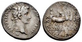 Augustus. Denarius. 13-14 AD. Lugdunum. (Ffc-219). (Ric-224). (Cal-857a). Anv.: CAESAR AVGVSTVS DIVI. F. PATER. PATRIAE laureate head of Augustus righ...