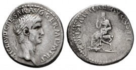 Claudius. Denarius. 41-42 AD. Rome. (Ric-14). (Bmcre-13). (Rsc-6). Anv.: TI CLAVD CAESAR AVG GERM P M TR P, laureate head right. Rev.: CONSTANTIAE AVG...