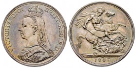 Great Britain
Victoria 1837-1901
Crown, 1887, AG 28.19 g.
Ref : Seaby 3921 , KM#674
Conservation : plus que Superbe