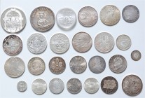 Lot
Diverse. 26 Stück Ag Medaille und Münzen nach 1945. vz/stgl